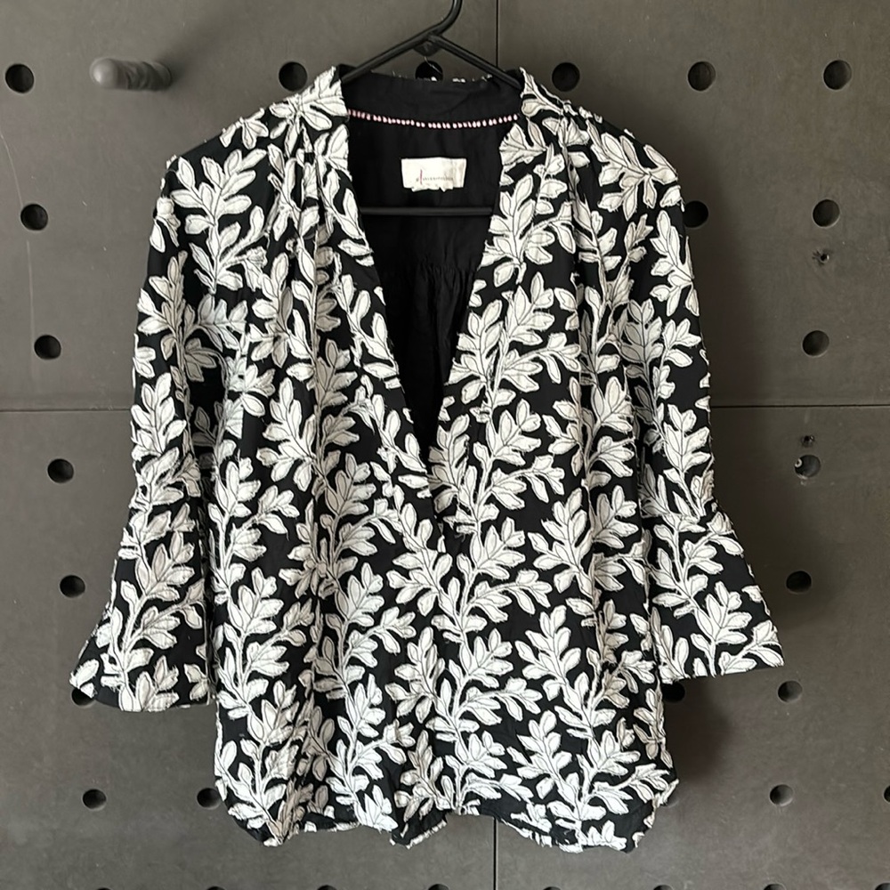 Anthro Black and White tunic size small